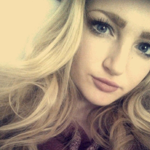 Meet your Posher, Elizabeth - Picture 1 of 1